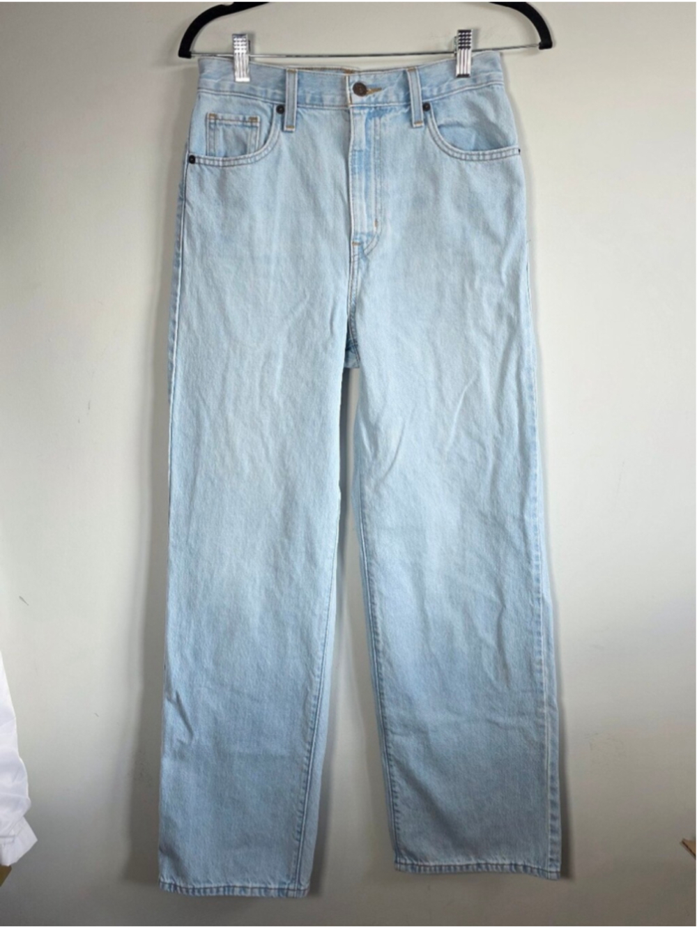 Levi’s High Waisted Straight Leg Jeans Women’s W26 L30 Light Wash Denim - Picture 3 of 10